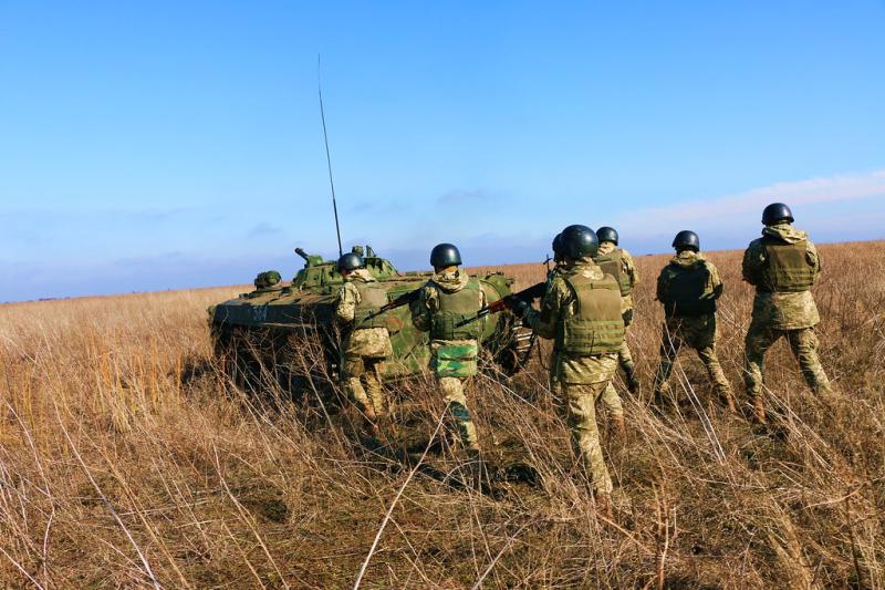 В Україні стартувало виробництво нової військової техніки: подробиці (ФОТО)