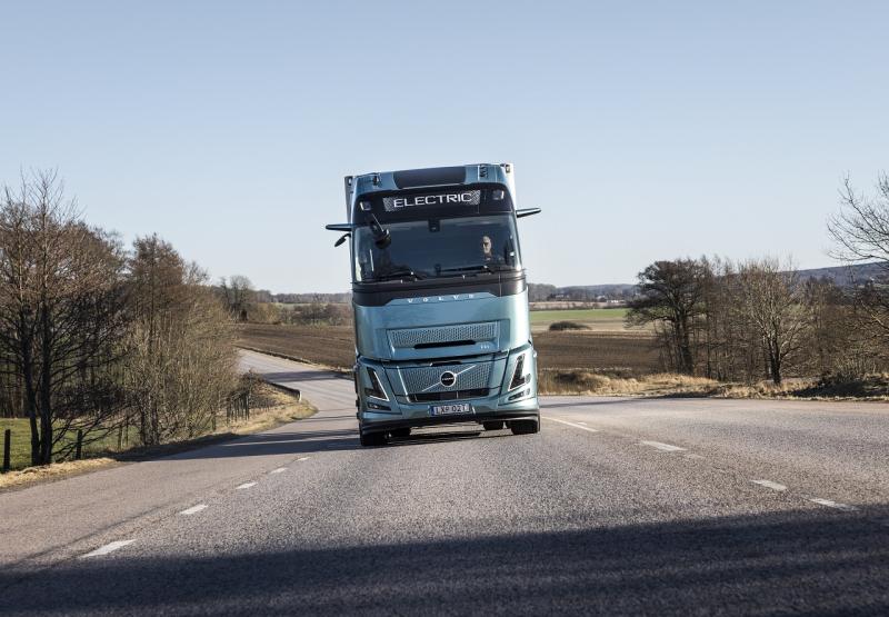 Вантажівки Volvo FH Electric можуть мати максимальний пробіг до 600 км - Авто Інформатор.