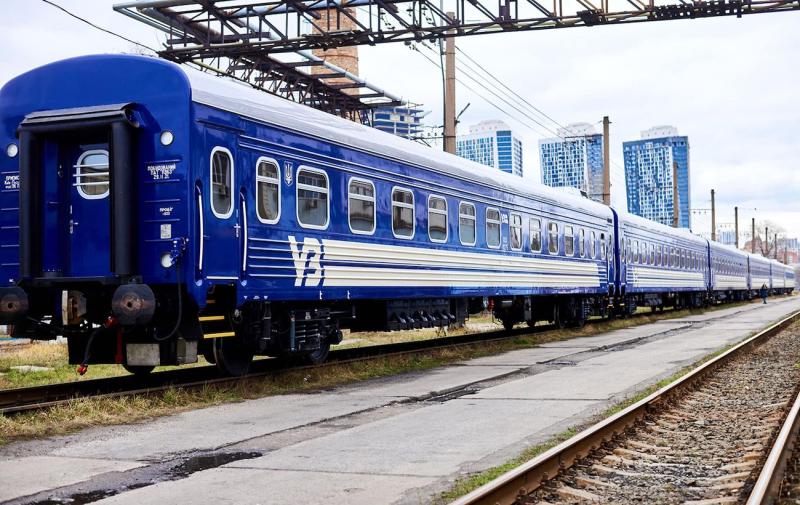 Укрзалізниця почала курсувати потяги в обхід Білої Церкви: які маршрути мають затримки.